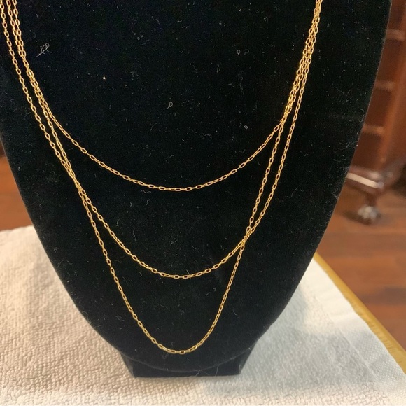 Avon “Nested Links”  Goldtone Layered Necklace. NIB - Picture 6 of 6